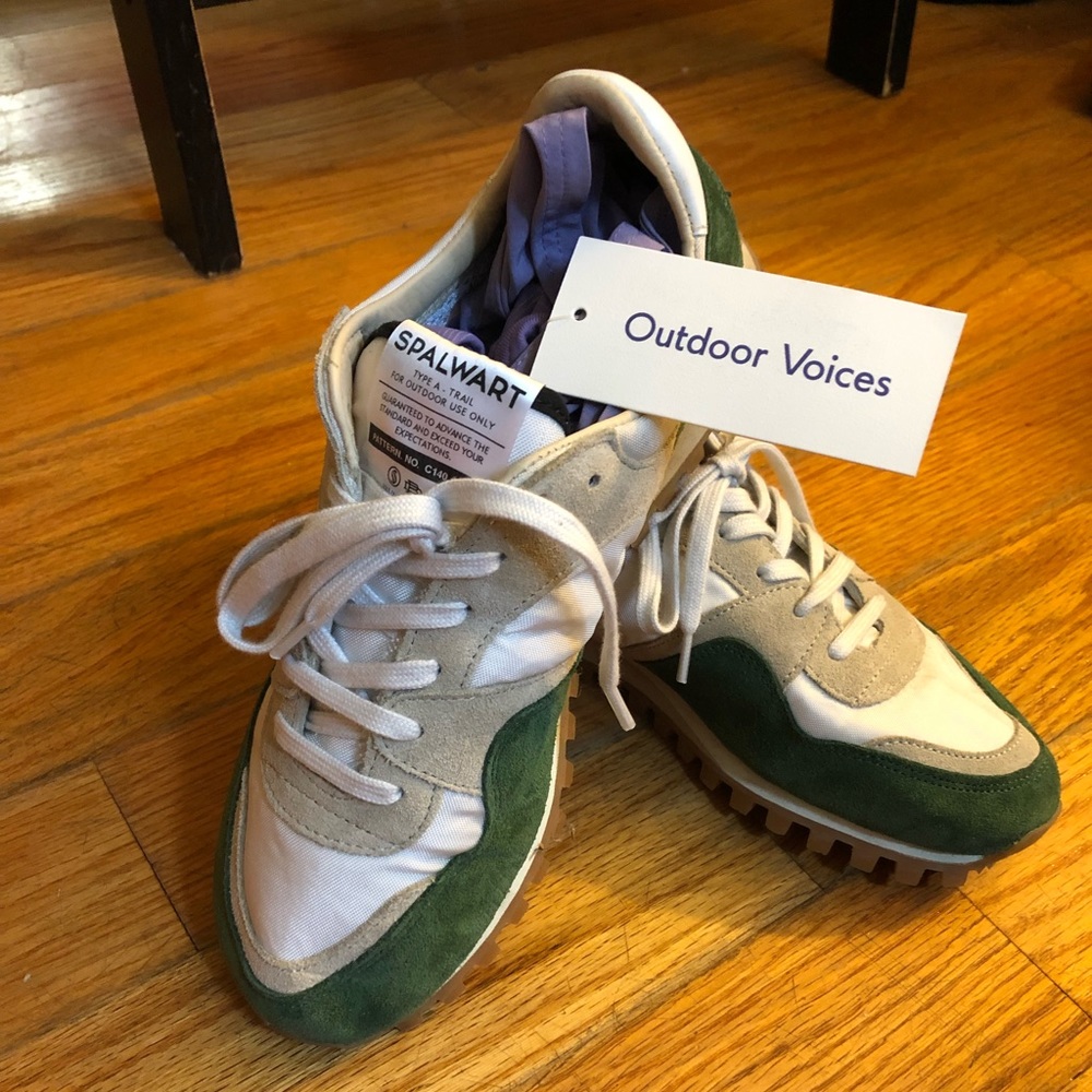 Outdoor Voices Spalwart Trail runners